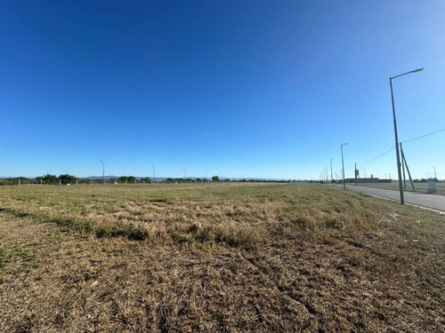 Vdo Lote Apto Duplex En Campos De Manantiales - 300 Metros