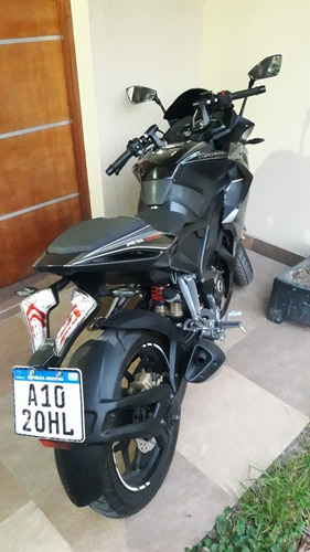 Rouser Bajaj Rs 200