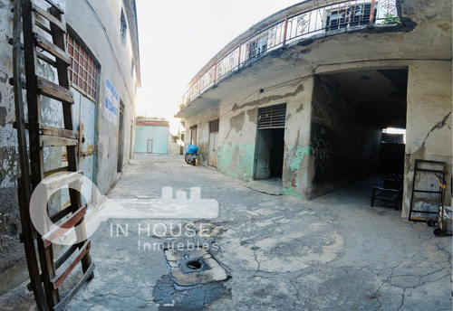 Predio En Venta En El Centro Historico Con Amplio Uso De Suelo
