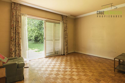 Casa En Venta De 4 Dorm. En Las Condes