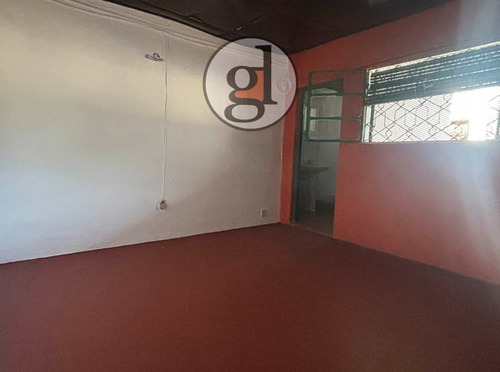 Casa En Alquiler, Zona Tranquila, 2 Dormitorios Y Patio Con Churrasquera, San José De Mayo