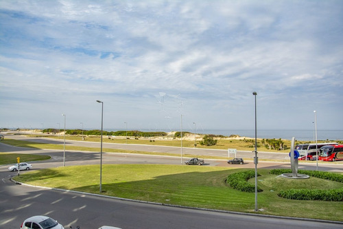 Imagen 11 de 30 de Torre Imperiale I, Esquinero - Punta Del Este Brava