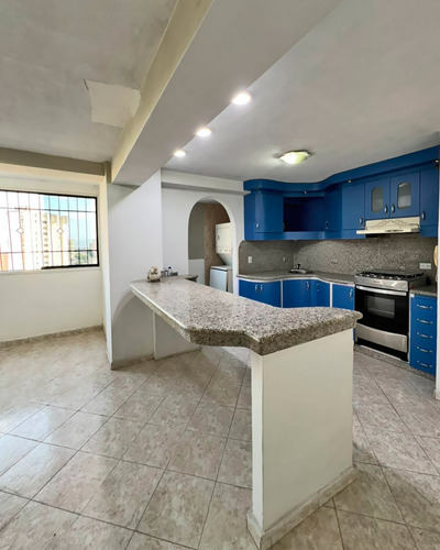 Venta Apartamento 90 Mts. Urb. Los Caobos Maracay Aragua