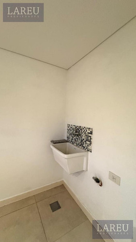 Departamento De 2 Ambientes - Condominio Civis