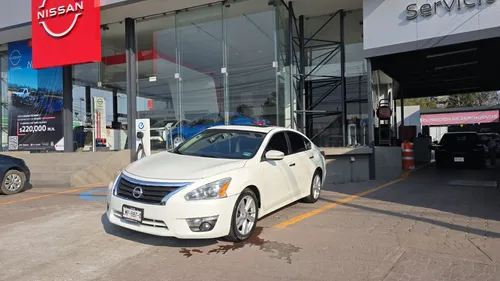 Nissan Altima 2.5 Advance Navi Mt