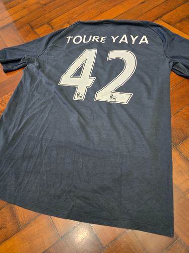 Camiseta Suplente Manchester City 2011/12 Toure 42 L (Usado)