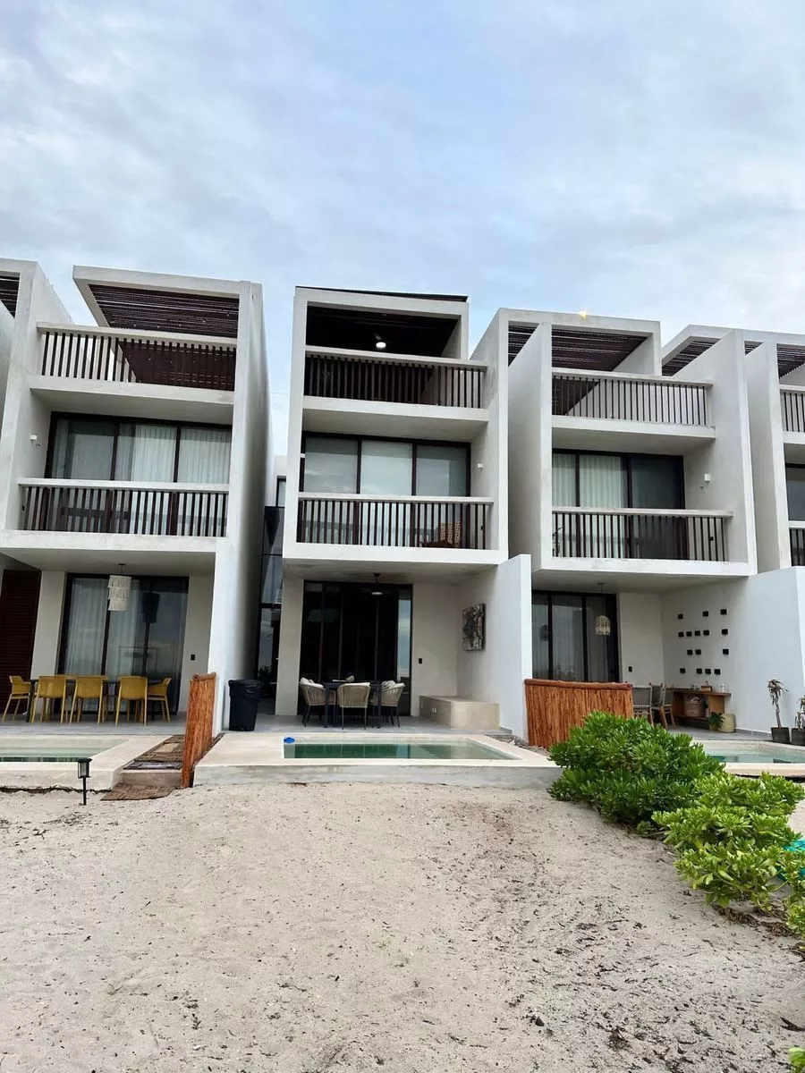 Villa En Venta Frente Al Mar En Telchac Puerto ,yucatan.