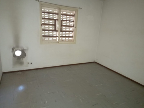 Imagen 10 de 17 de Venta De Casa Cipolletti