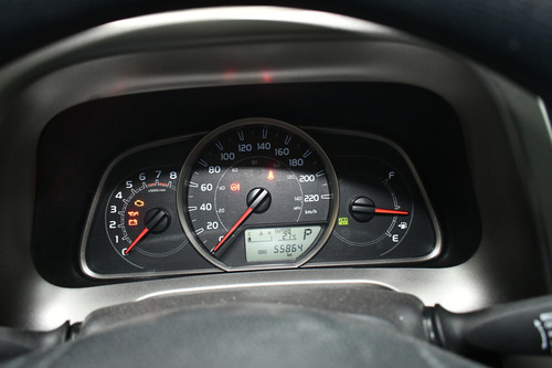 Imagen 9 de 15 de Toyota Rav4 2015 2.5 Le At