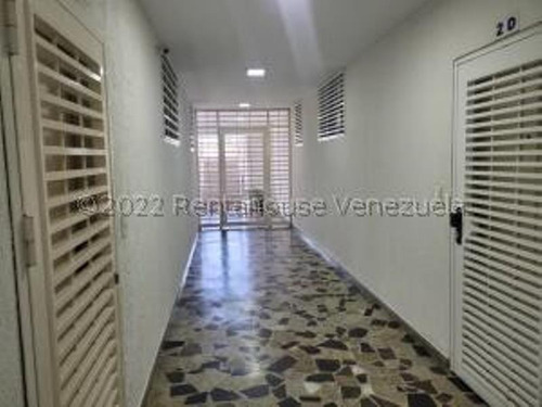 Imagen 15 de 19 de Apartamento En Venta Playa Grande Mls #22-20631 Johana Blan 04123368346