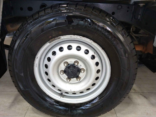 Imagen 10 de 15 de Nissan Pick Up Np300 2018 2p L4/2.4 Man A/c