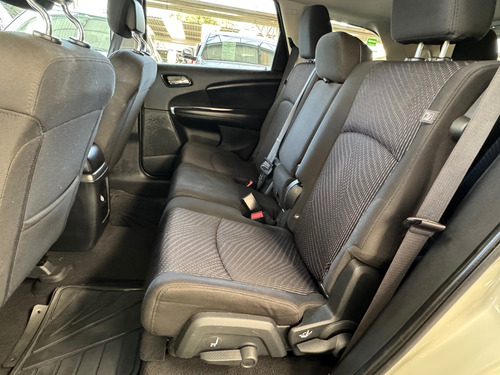 Dodge Journey 2.4 Se 7 Pasajeros At