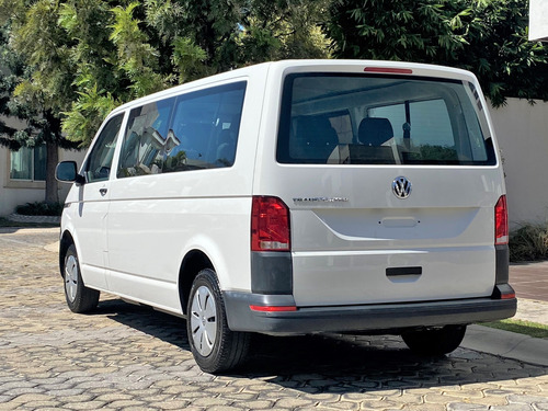 Volkswagen Transporter 2.0 Pasajeros Mt 140 hp