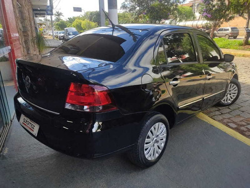 Imagem 9 de 13 de Volkswagen Voyage 1.0 2013