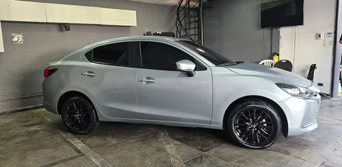 Mazda 2 Sedan 1.5 Grand Touring Lx At