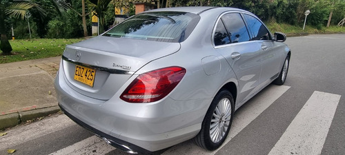 Imagen 8 de 20 de Mercedes Benz C200 Exclusive 2018