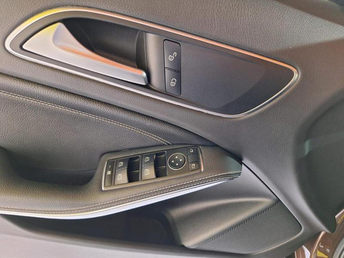 Mercedes-Benz Classe GLA Gla 200 Ff
