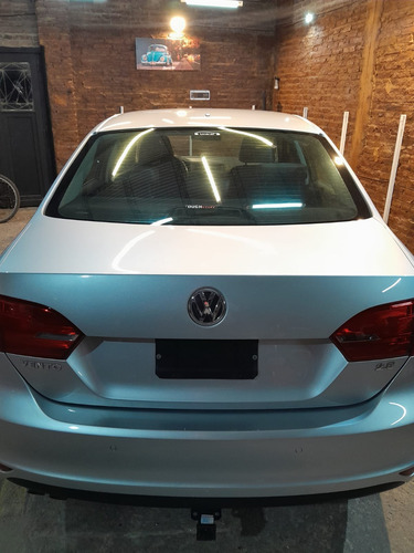 Volkswagen Vento 2.5 Luxury 170cv