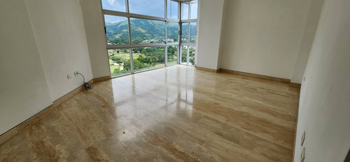 Alquiler Apartamento En Terrazas Del Country.