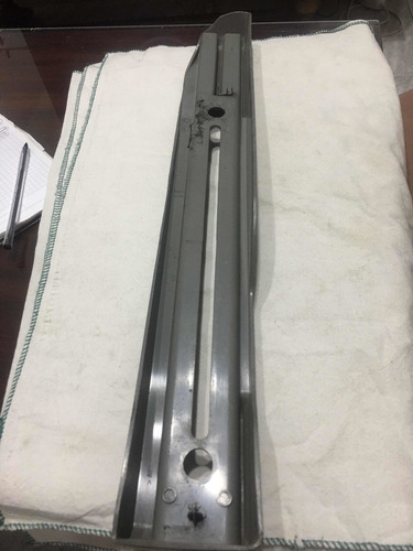 Imagen 2 de 3 de Moldura Bajo Asiento Volkswagen Gol 99/2000 Original