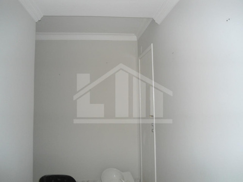 Sala, Qrts Para Para Aluguel, Com 32,00 M², No Santa Lúcia,vitória. - 221