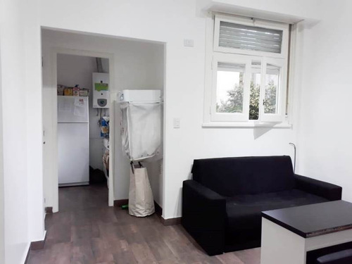 Imagen 1 de 7 de Departamento 2 Ambientes Caballito.