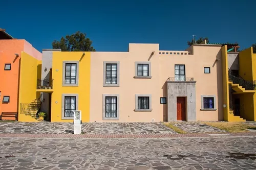 Casas en Venta Propiedades individuales en Zirándaro, San Miguel De Allende  | Metros Cúbicos