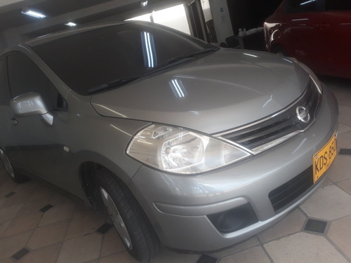 Nissan Tiida 2010 1.8 Emotion 4 P