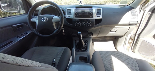 Toyota Hilux Sr 3.0 Turbo Disel 4x2 Año 2014
