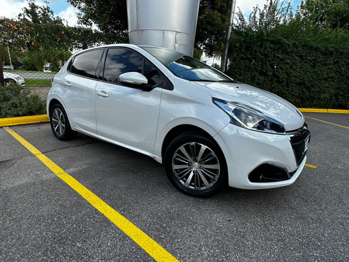 Peugeot 208 1.6 Feline Tiptronic