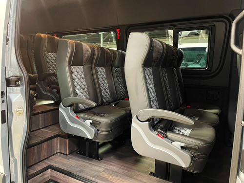 Mercedes-benz Sprinter 417 19lug Executiva 2025 Prata