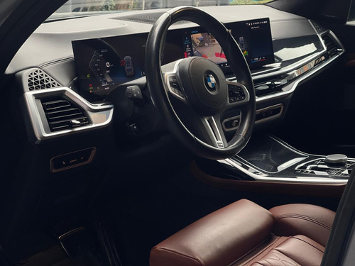 BMW X7 4.4 V8 M60I
