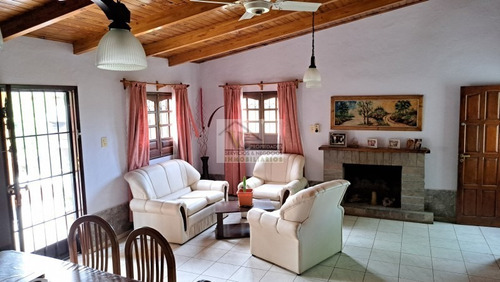 Inversor Vendo Complejo De 3 Cabanas Con 2 Has De Ciruela D'agen Con Tela Antigaranizo, Galpon, Gas, Agua, Luz, Derecho De Riego. Rama Caida, San Rafael, Mendoza.