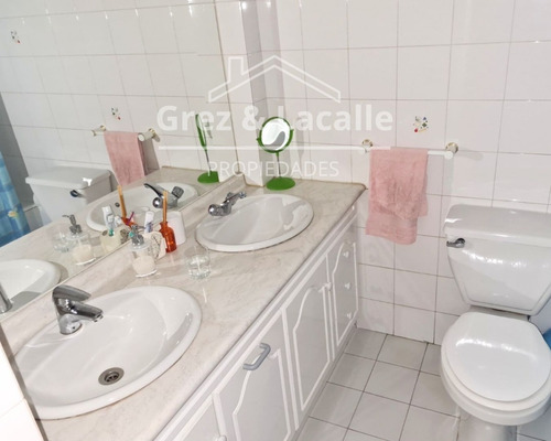 Se Arrienda Increíble Casa En Sector Av. España, Curicó.
