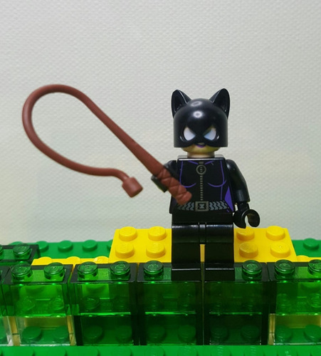Lego Original -gatubela-minifiguira Set 6858 (Usado)