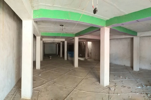 Imagen 3 de 7 de Amplio Local Comercial En Av Tirso Salaverria. 0414-5725250 Cod 22-17637