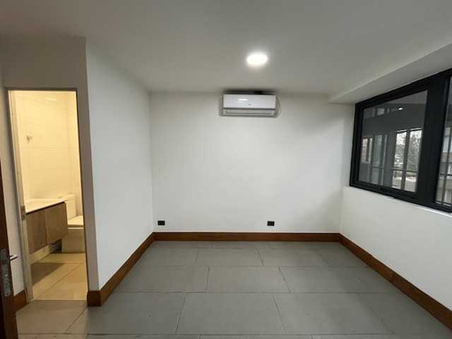 Arrienda Oficina 17 M2, Edif Telar (68945)
