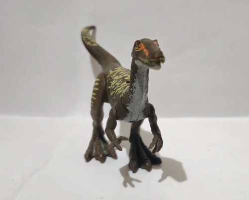 Jurassic World Primal Attack Attack Pack Ornitholestes 2019 (Usado)