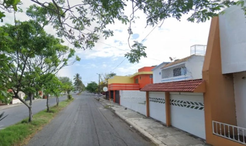 Casa En Venta Av. Paseo Floresta Pte Floresta Veracruz/recuperación Bancaria E96