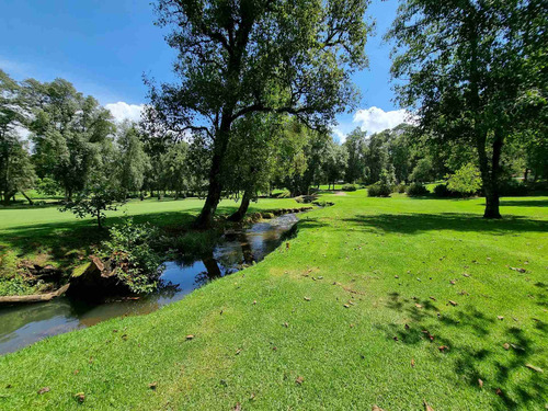 Imagen 2 de 14 de Casa En Venta Dentro De Club De Golf Avandaro