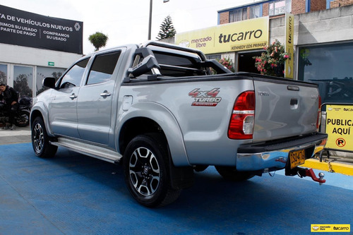 Imagen 5 de 25 de Toyota Hilux Vigo Srv