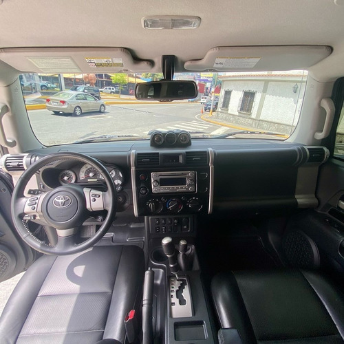 Toyota Fj Cruiser 4x4 2011