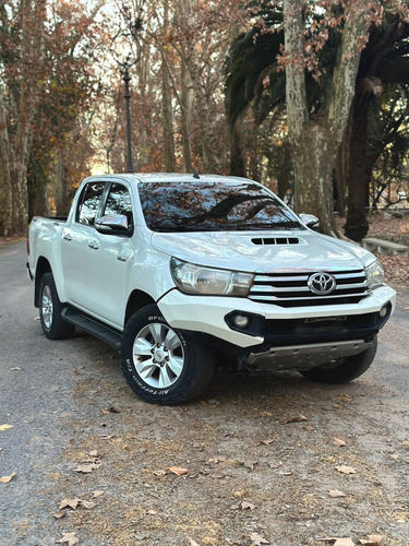 Toyota Hilux 3.0 Cd Srv Cuero Tdi 4x4 5at - A4