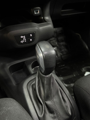 Citroën C4 Cactus 1.2 PURE TECH SHINE AT6