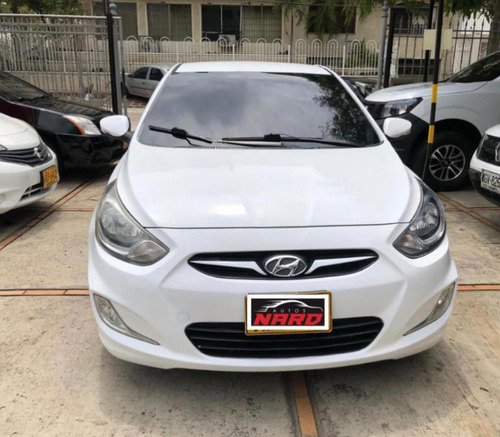 Hyundai Accent 2012 1.4l 5 P