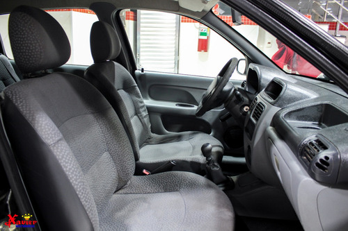 Renault Clio 1.0 16v 5p