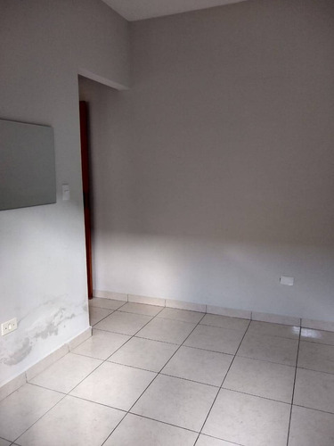 Imagem 10 de 14 de Ref:5238 - Casa 2 Dormitórios Financiamento Bancário