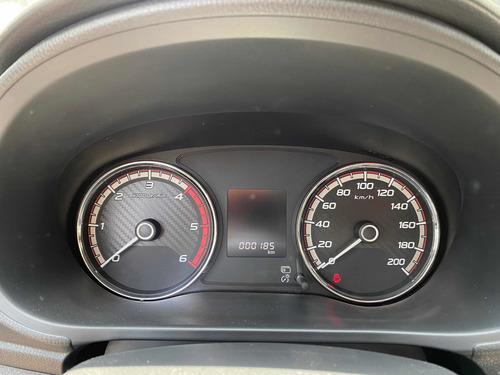 Imagen 13 de 14 de Mitsubishi L200