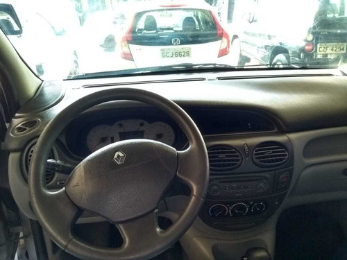 Imagem 7 de 9 de Renault Scenic 2005 1.6 16v Privilège Aut. 5p