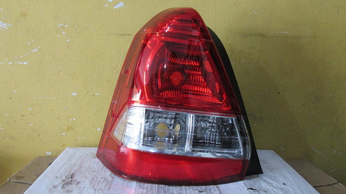 Lanterna Toyota Etios Sedan Nova Original L18101051